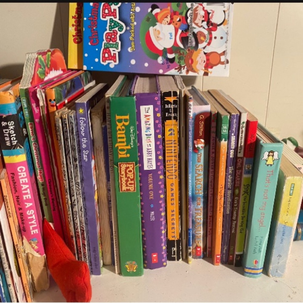 Story Times Books to read Bundle pick 5 for 5-$5.00 or make me a offer for all